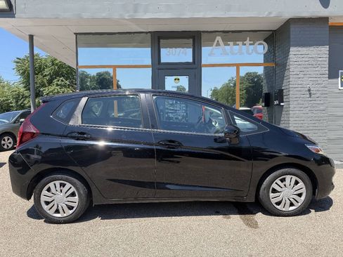 Used 2017 Honda Fit LX image 2