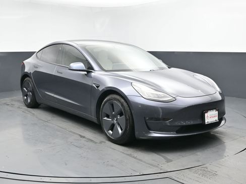 Used 2021 Tesla Model 3 Long Range image 2