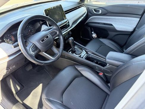 Used 2022 Jeep Compass Latitude w/ Convenience Group FWD image 5