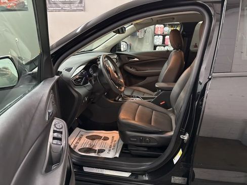 Used 2023 Buick Encore GX Essence w/ Experience Buick Package image 9