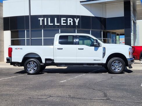 Used 2025 Ford F250 XLT image 1