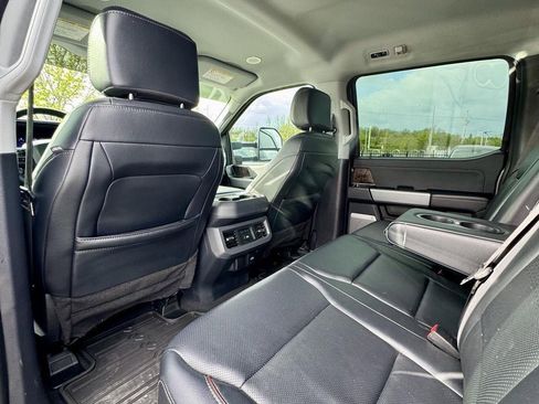 Used 2024 Ford F350 Lariat w/ Lariat Ultimate Package image 12