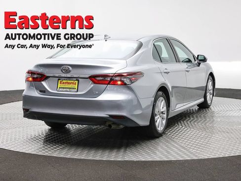 Used 2023 Toyota Camry LE FWD image 5