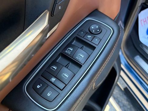 Used 2023 RAM 1500 Limited w/ Trailer Tow Group AWD/4WD image 13