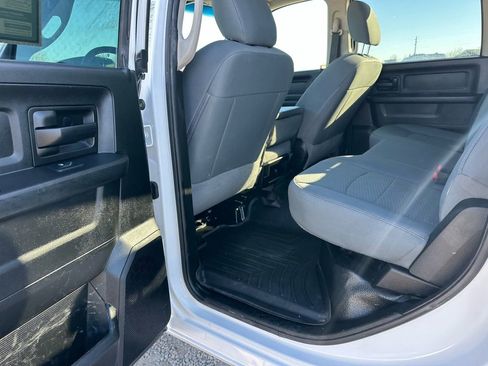 Used 2018 RAM 3500 Tradesman w/ Popular Equipment Group image 27