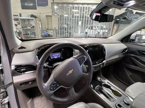 Certified 2020 Chevrolet Traverse Premier image 10