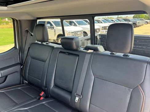 New 2026 Ford F250 Lariat w/ Black Appearance Package AWD/4WD image 17