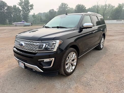 Used 2019 Ford Expedition Platinum AWD/4WD image 3