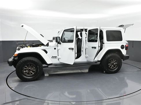 Used 2021 Jeep Wrangler Unlimited Sahara AWD/4WD image 40