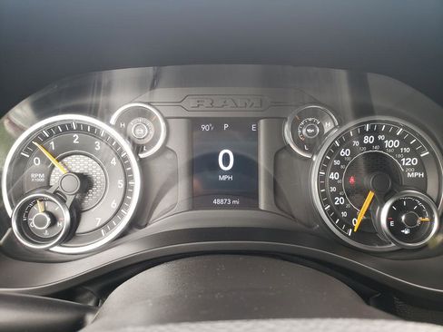 Used 2022 RAM 1500 Big Horn AWD/4WD image 23