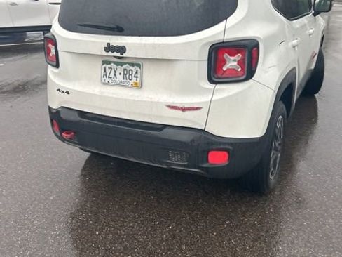 Used 2016 Jeep Renegade Trailhawk image 4