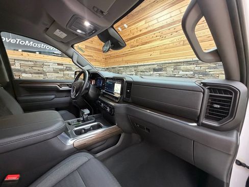 Used 2023 Chevrolet Silverado 1500 LT Trail Boss w/ Protection Package AWD/4WD image 13