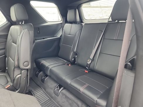 Used 2022 Chevrolet Traverse RS AWD/4WD image 37