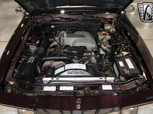 Used 1988 Lincoln Mark VII Blass image 9