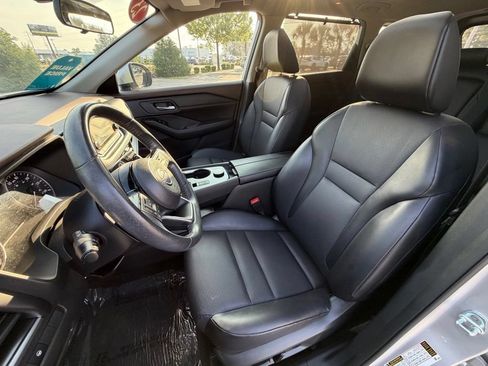 Certified 2023 Nissan Rogue SV w/ SV Premium B Package AWD/4WD image 11