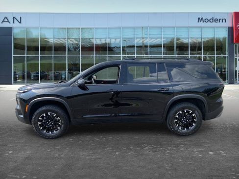 Used 2025 Chevrolet Traverse Z71 w/ Enhanced Driving Package AWD/4WD image 8