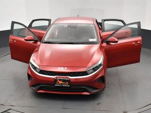 Used 2023 Kia Forte LXS FWD image 10
