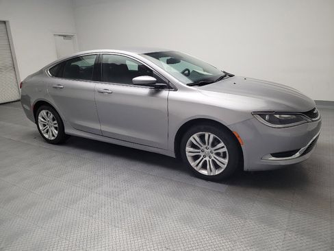 Used 2015 Chrysler 200 Limited w/ Convenience Group image 11