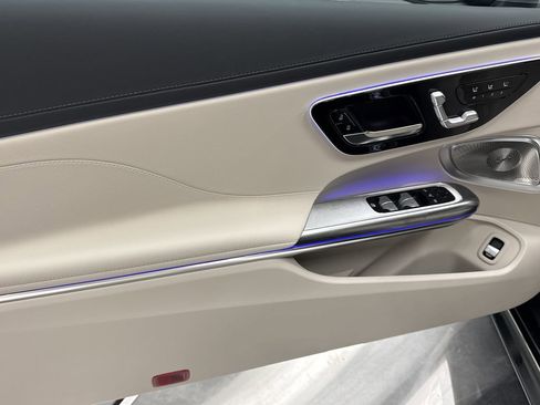 New 2026 Mercedes-Benz CLE 300 4MATIC Cabriolet image 10