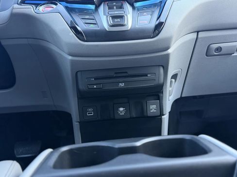 Used 2024 Honda Odyssey Touring image 35