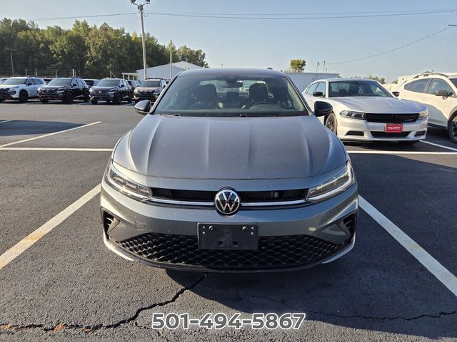 Used 2025 Volkswagen Jetta Sport FWD image 2
