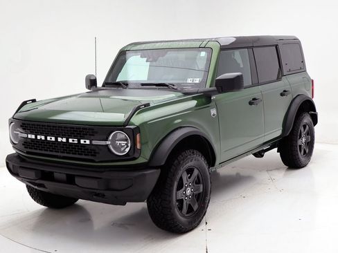 New 2025 Ford Bronco Big Bend w/ Black Appearance Package image 2