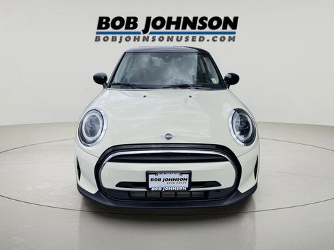 Used 2023 MINI Cooper 2-Door Hardtop image 8