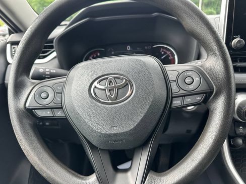 Used 2023 Toyota RAV4 XLE AWD/4WD image 19