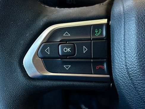 Used 2025 Jeep Compass Limited AWD/4WD image 23