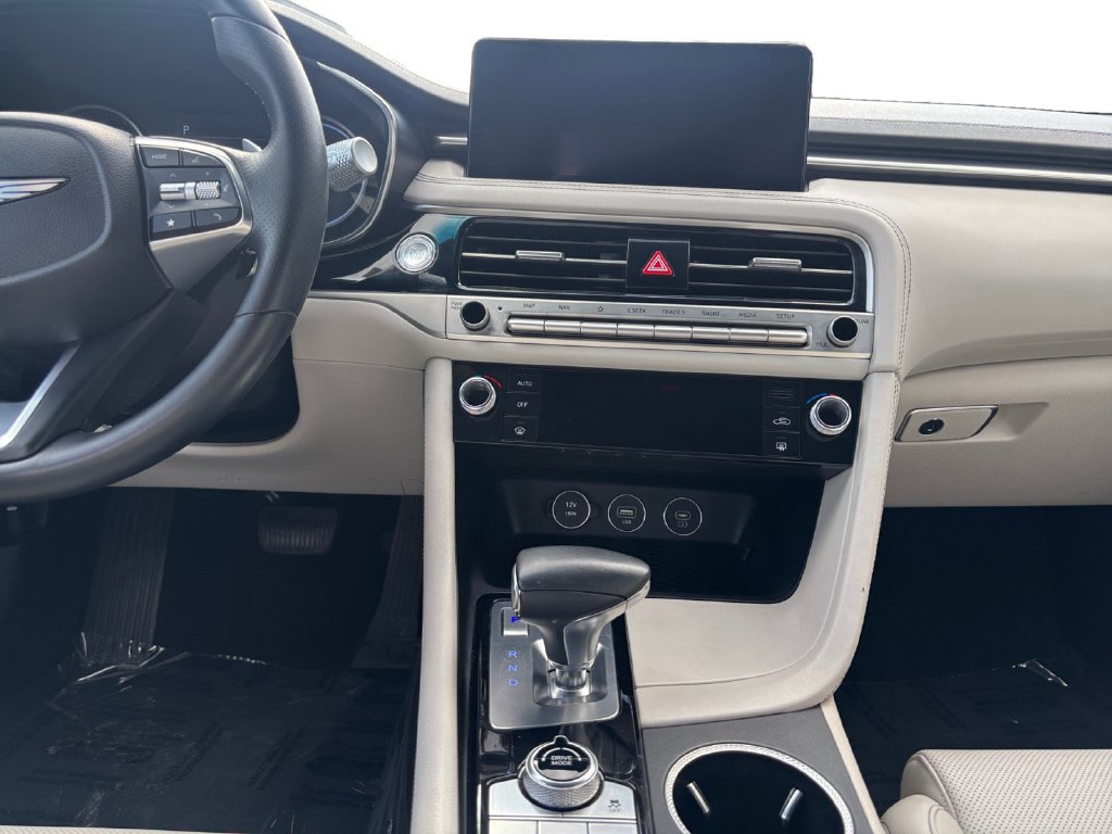 Used 2024 Genesis G70 2.5T RWD image 11