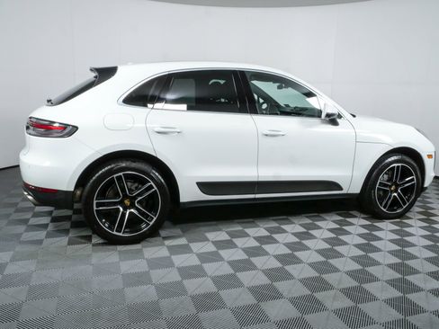 Certified 2021 Porsche Macan S AWD/4WD image 30
