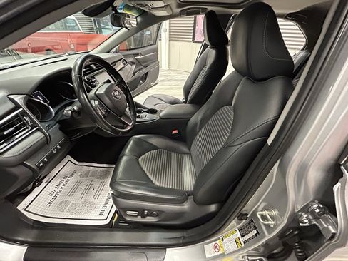 Used 2019 Toyota Camry SE image 50