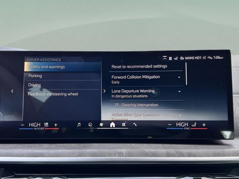 Used 2026 BMW X5 xDrive50e w/ Executive Package image 18