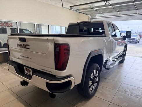 Used 2024 GMC Sierra 3500 Denali w/ Technology Package image 5