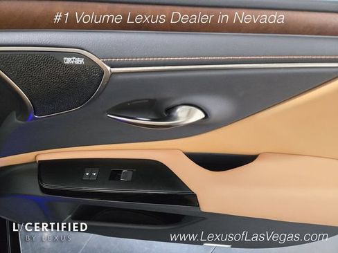 Used 2024 Lexus ES 300h w/ Accessory Package (Z1) FWD image 26