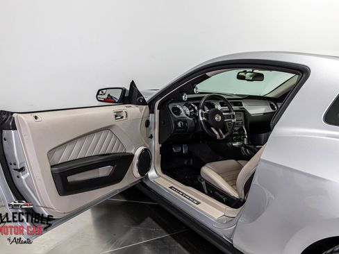 Used 2011 Ford Mustang GT Premium image 66