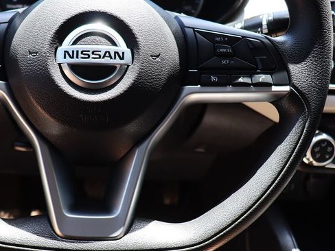 Used 2021 Nissan Versa SV FWD image 53