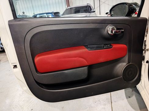 Used 2016 FIAT 500 Pop w/ Italia Package FWD image 12