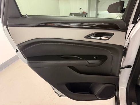 Used 2015 Cadillac SRX Premium AWD/4WD image 24