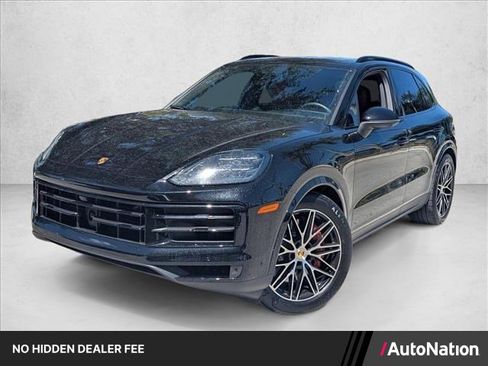 Used 2024 Porsche Cayenne S AWD/4WD image 1