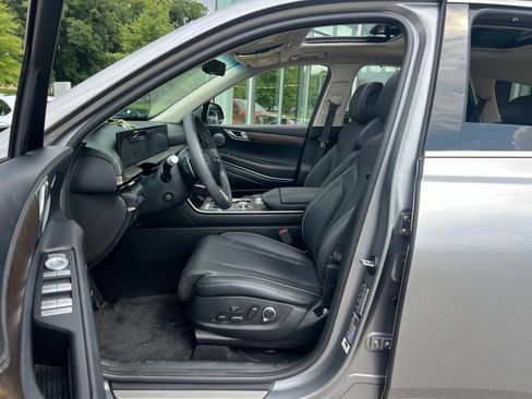 Used 2025 Genesis GV80 2.5T Prestige AWD/4WD image 32