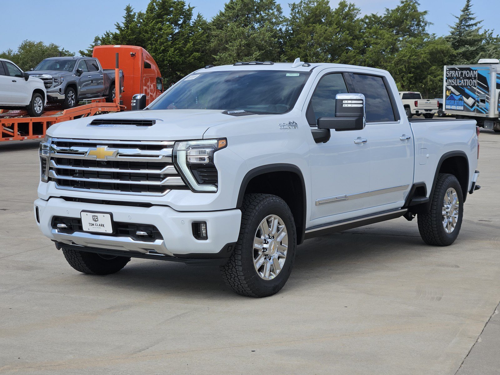 New 2026 Chevrolet Silverado 2500 High Country w/ High Country Premium Package AWD/4WD image 2