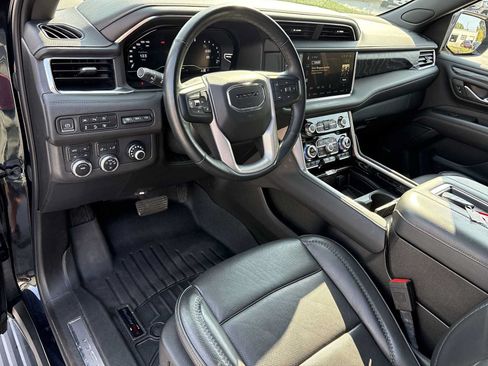 Used 2023 GMC Yukon Denali AWD/4WD image 10