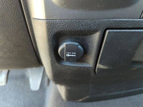 Used 2024 RAM 1500 Classic SLT image 31