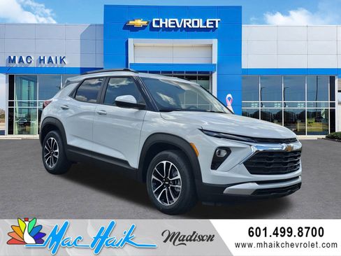 New 2026 Chevrolet TrailBlazer LT w/ Convenience Package image 1