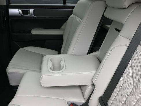 Used 2024 Hyundai Santa Fe SEL image 25