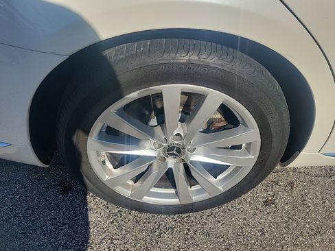 Used 2022 Mercedes-Benz S 500 4MATIC w/ Warmth & Comfort Package image 11