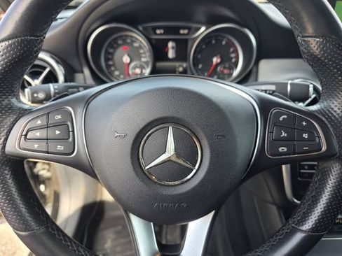 Used 2020 Mercedes-Benz GLA 250 image 33