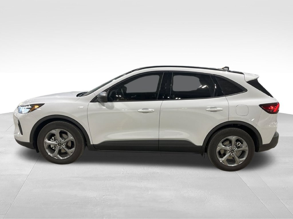 Used 2025 Ford Escape ST-Line w/ Equipment Group 301A FWD image 10