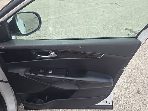 Used 2019 Kia Sorento FWD image 22